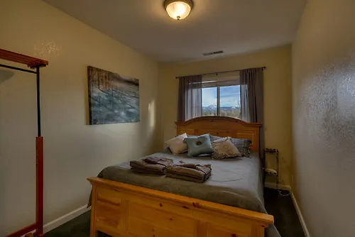 2196 Venice Drive South Lake Tahoe